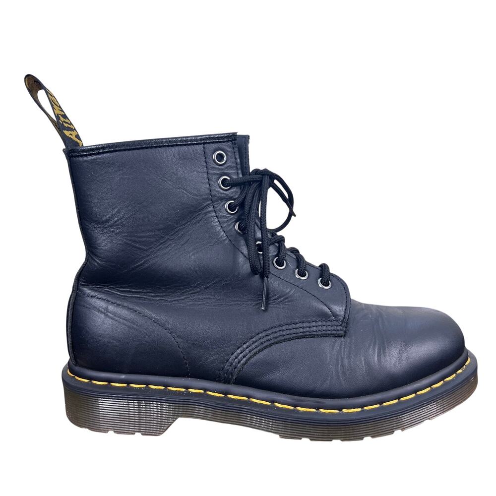 Dr. Martens Menโs 1460 Black Smooth Leather Combat Boots Size 7